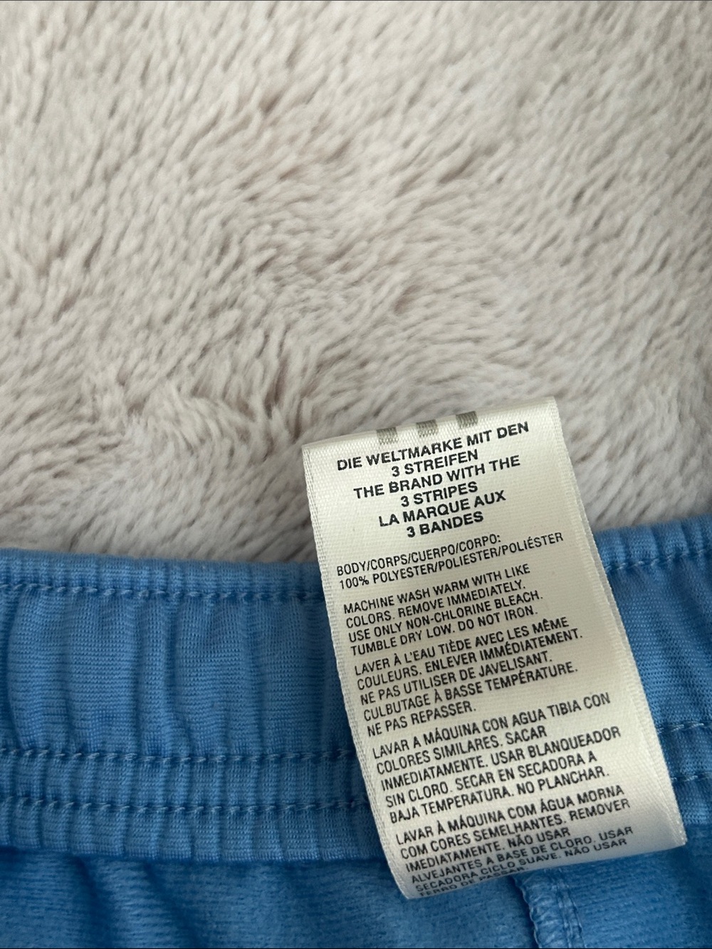 Adidas girls shorts - Picture 4 of 8